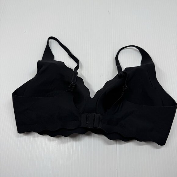 b.tempt’d by Wacoal Black Scallop Edge Bra Size L Seamless Wireless Comfort - Picture 5 of 7